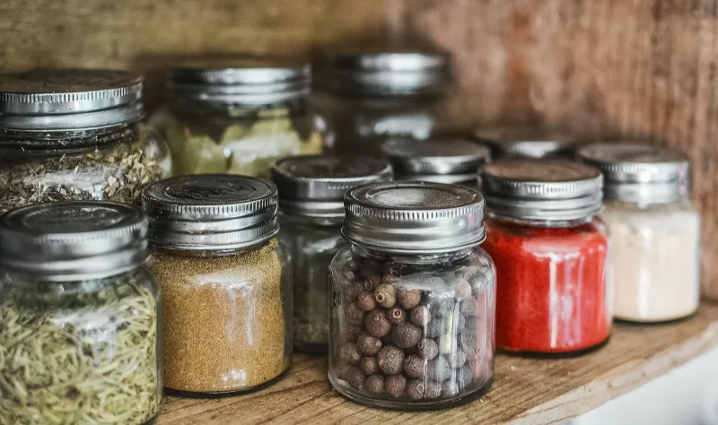 Start Small, Cook Big: A Budget-Savvy Guide to Stocking Your Panamanian Spice Cabinet
